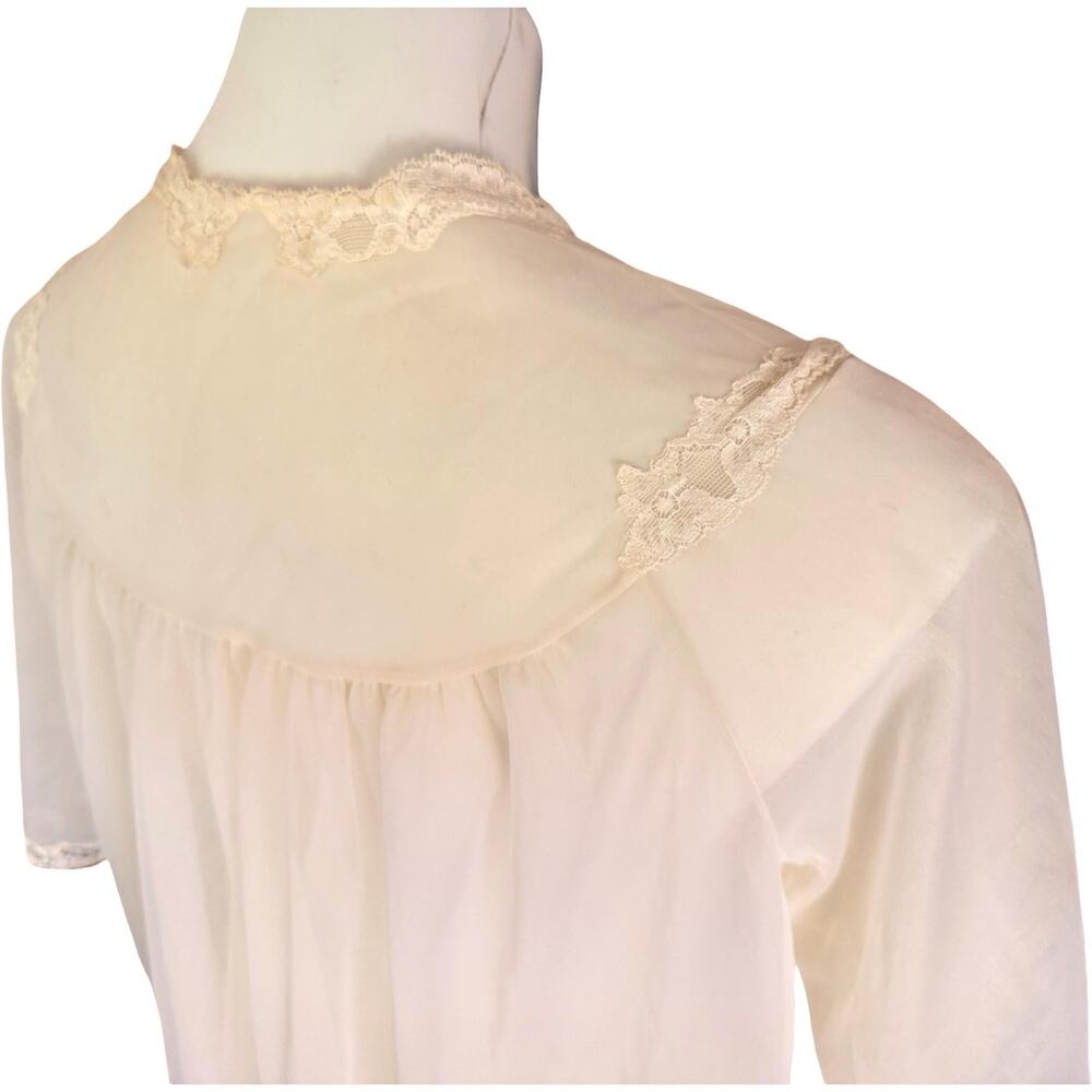 Vintage Shadowline Chiffon Robe Ivory Lace Pearl Button 1970s Peignoir Nylon S - Picture 10 of 13